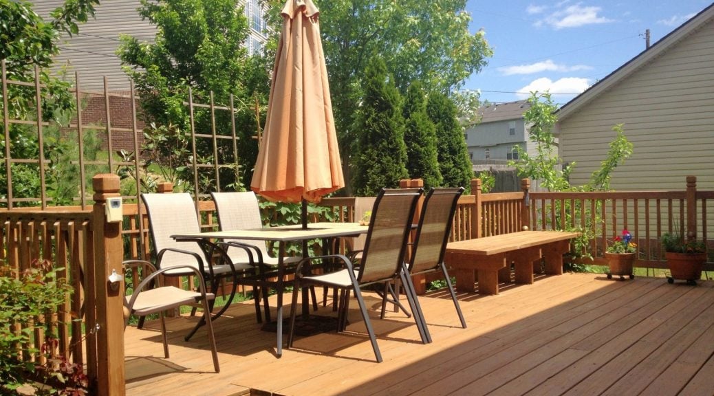 choosing decking material